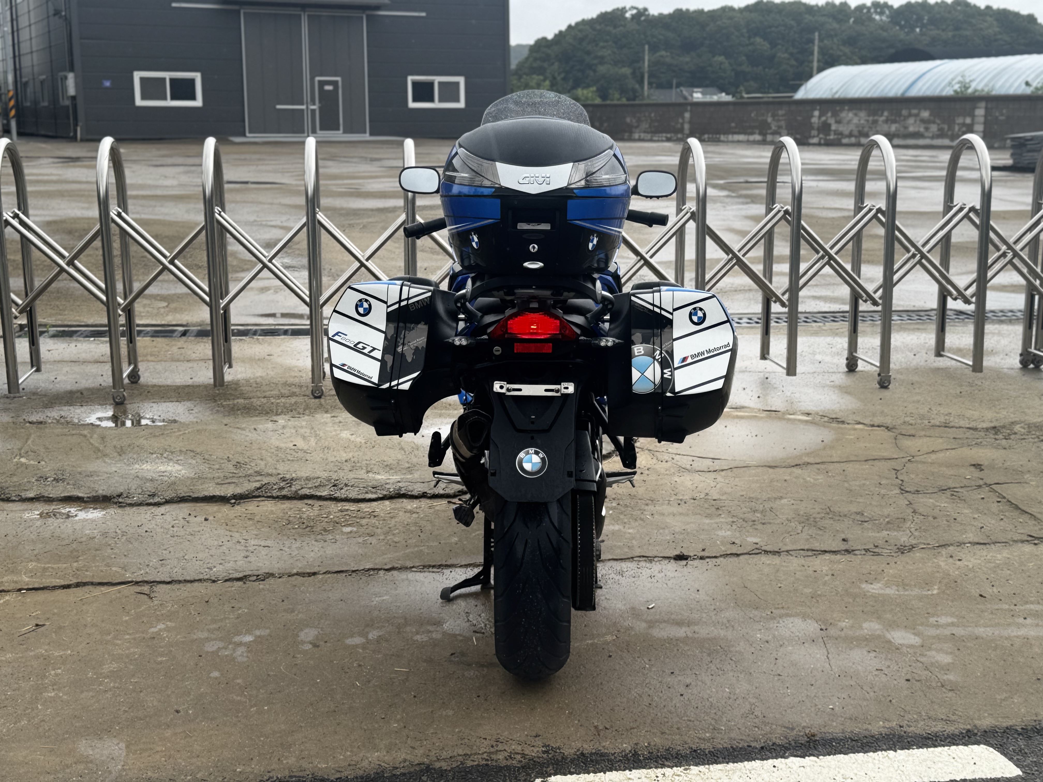 BMW F 800 GT more