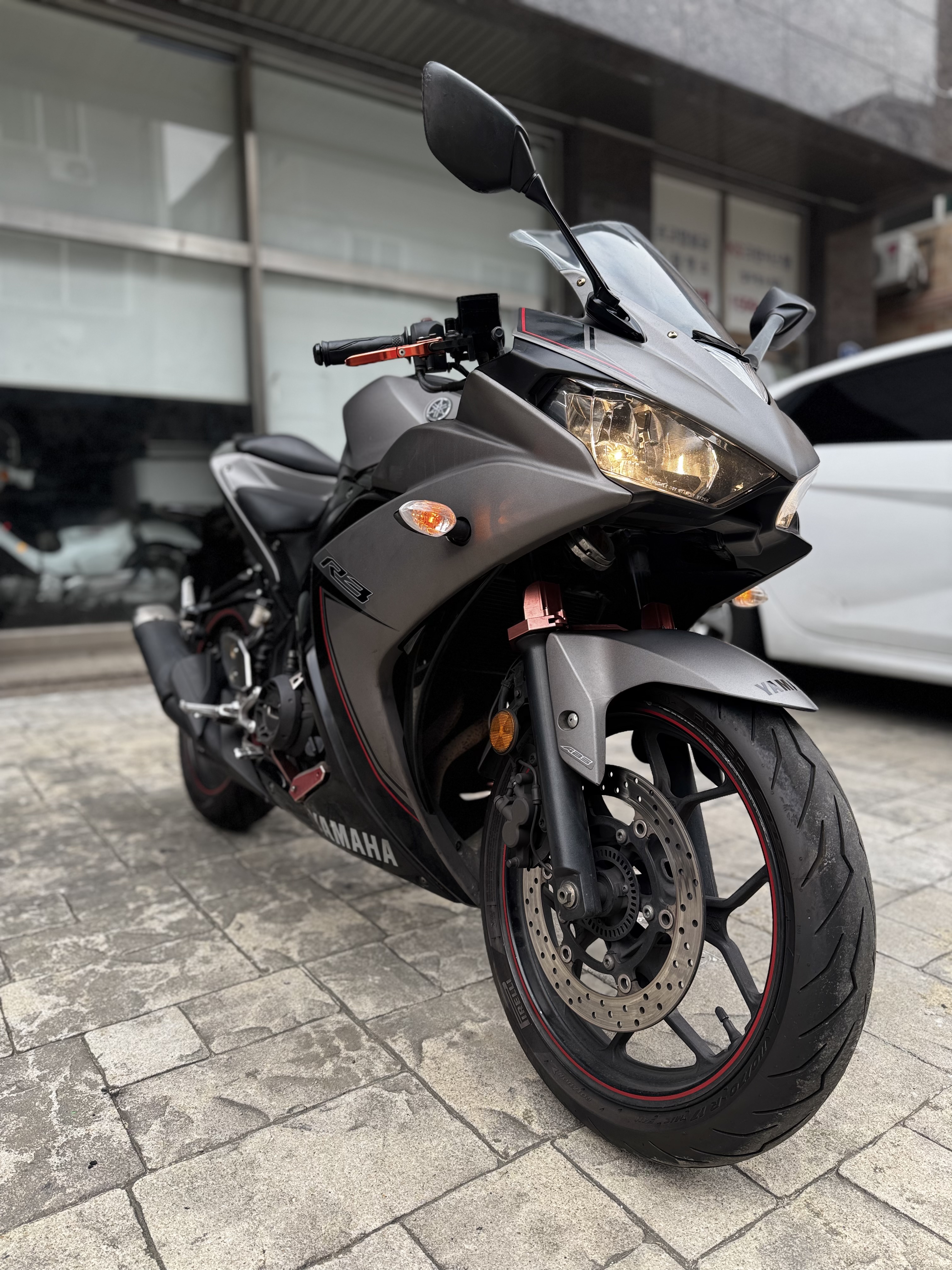 야마하 YZF R3 main
