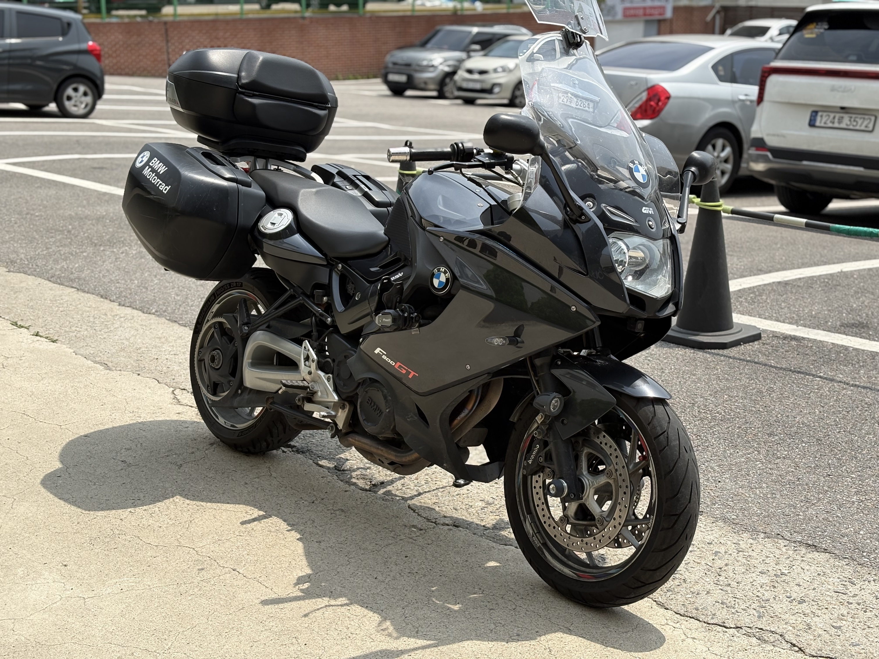BMW F 800 GT thumb 2