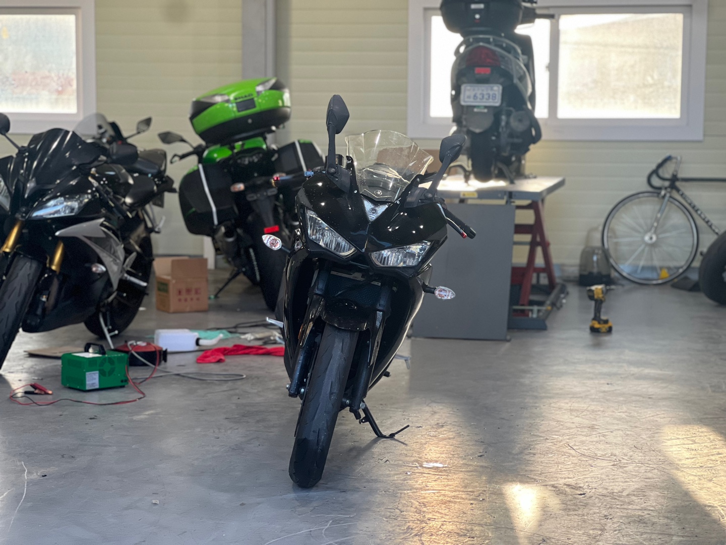 야마하 YZF R3 more