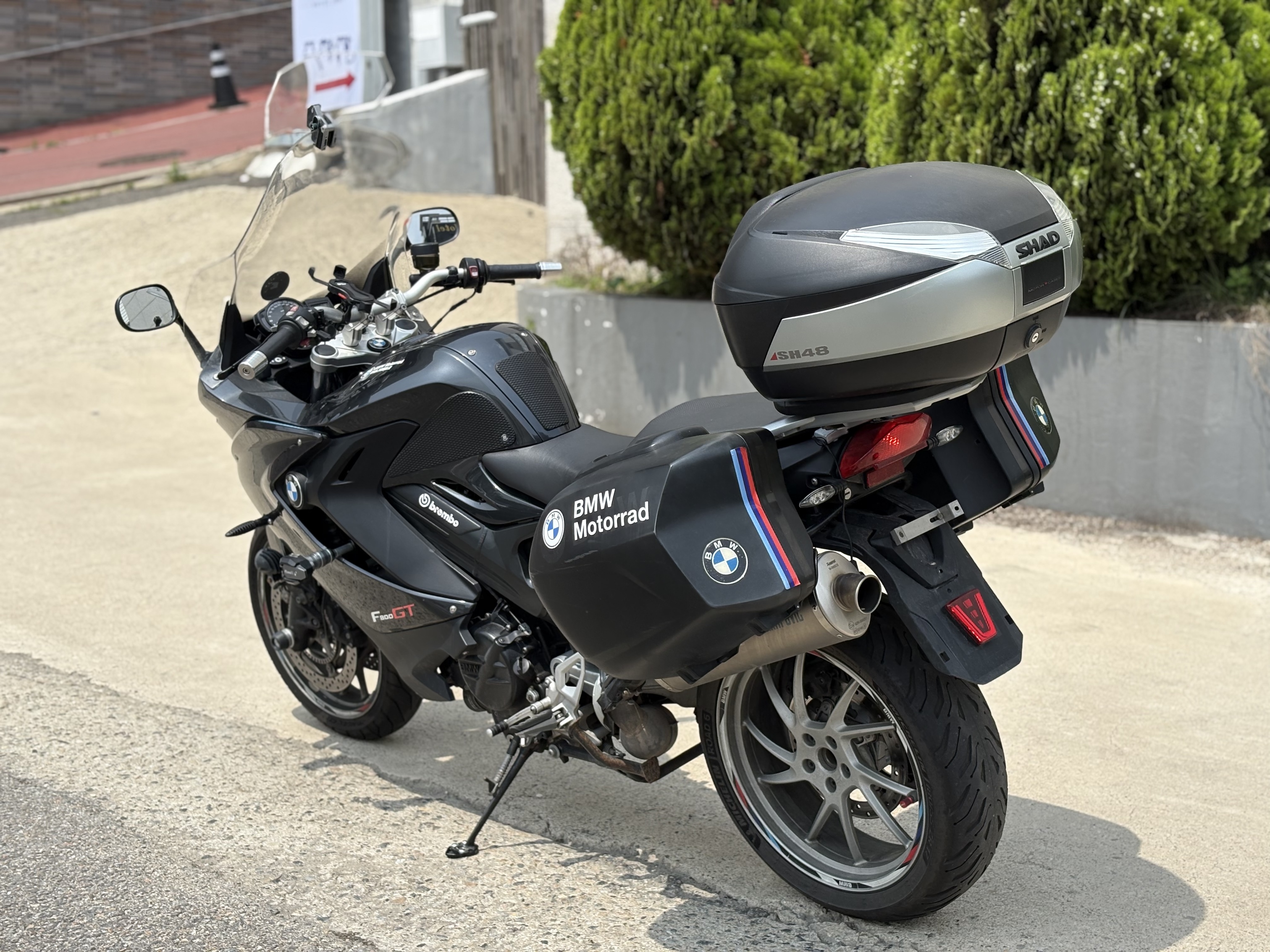 BMW F 800 GT thumb 2