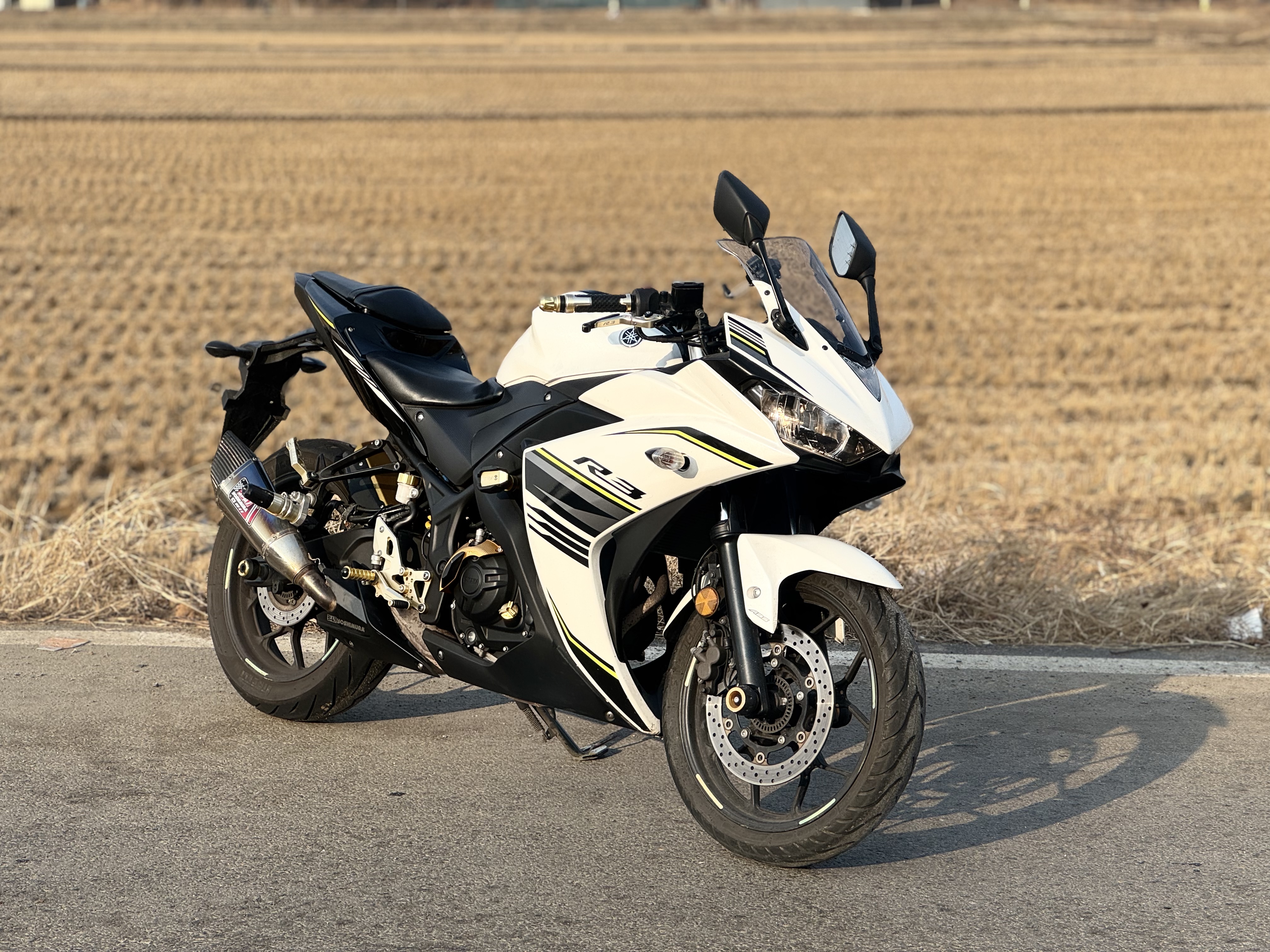 야마하 YZF R3 more