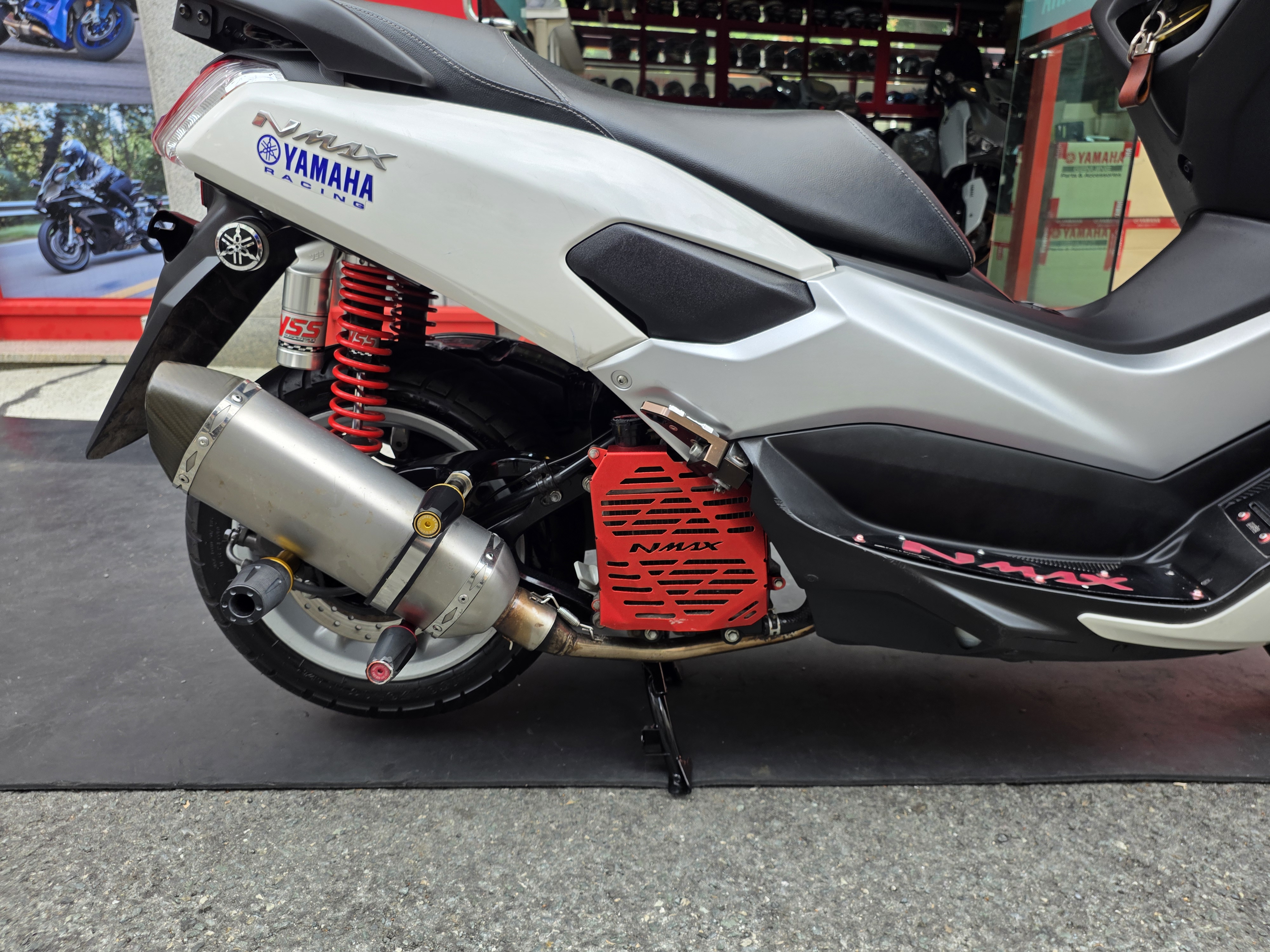 야마하 NMAX 125 more